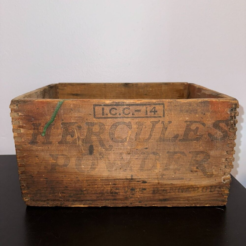 Antique Hercules Gelatin Powder 25lb High Explosives Dovetail Wood Crate Box